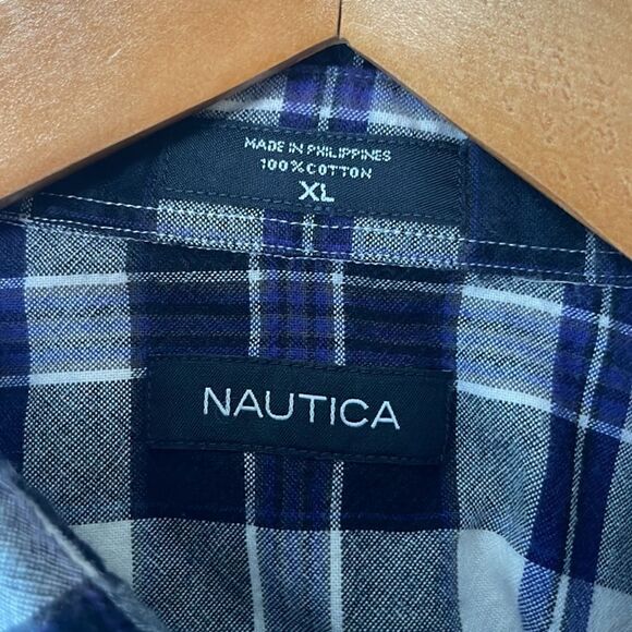 Nautica button up cotton shirt.  Size XL. - Picture 2 of 5